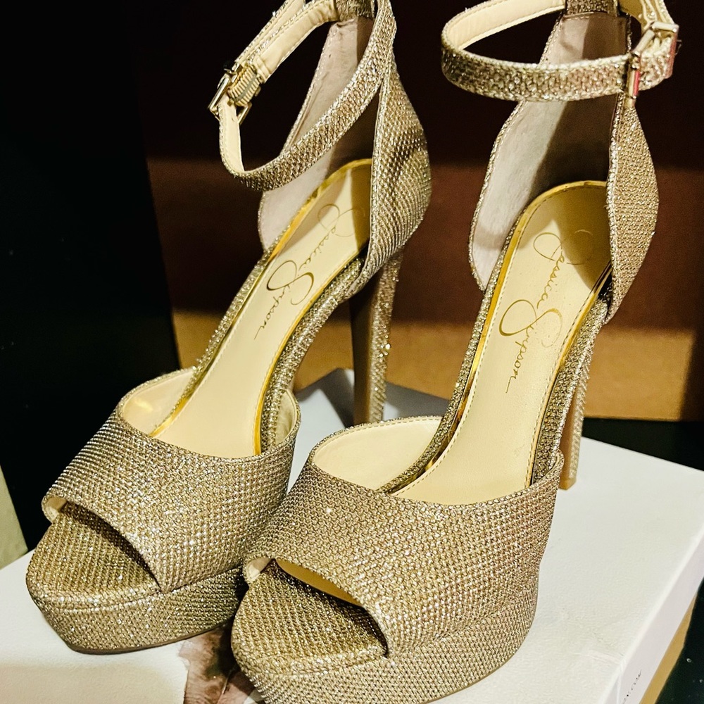 Jessica Simpson platform heels